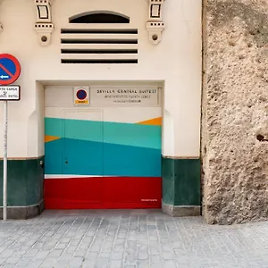 Central Puerta Jerez إشبيلية